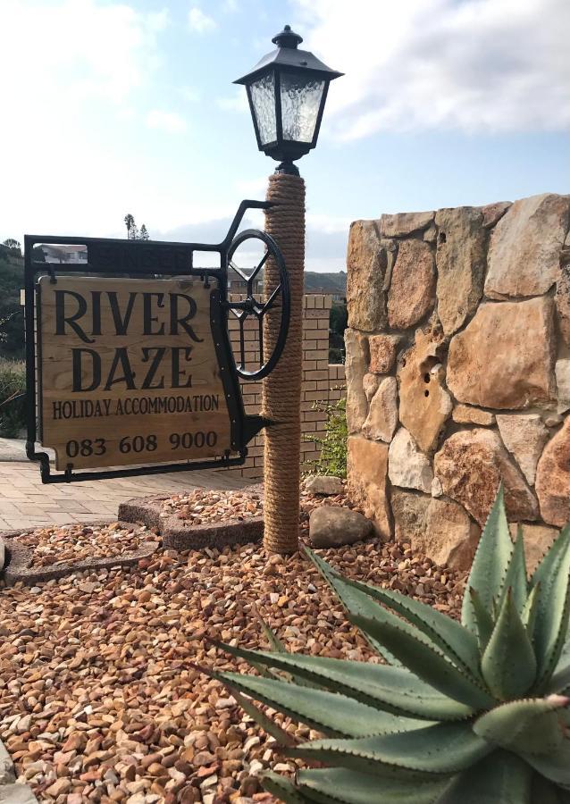 River Daze Stilbaai Bagian luar foto
