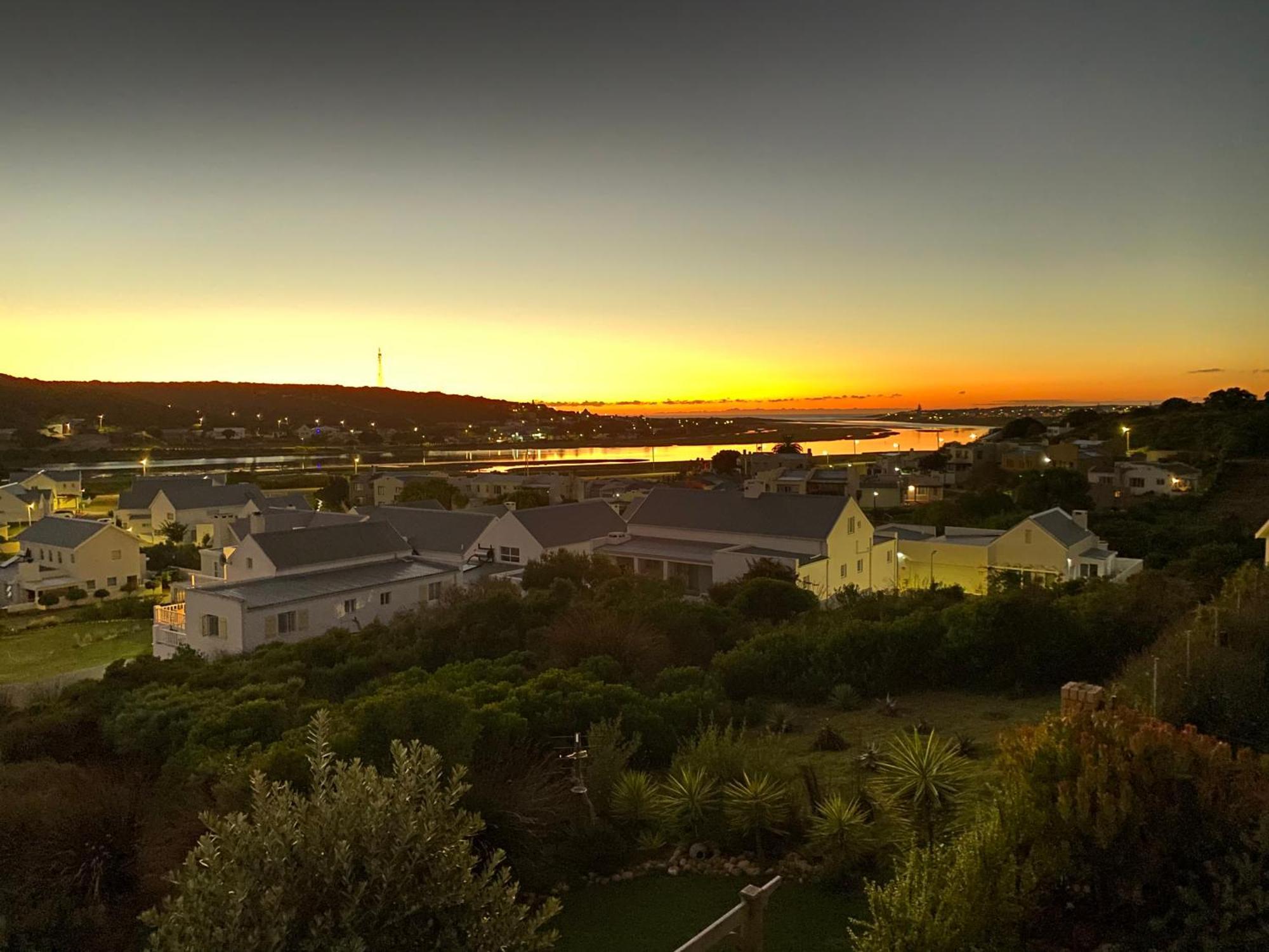River Daze Stilbaai Bagian luar foto